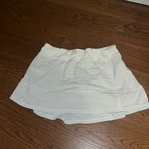 Lulu lemon white tennis skirt
